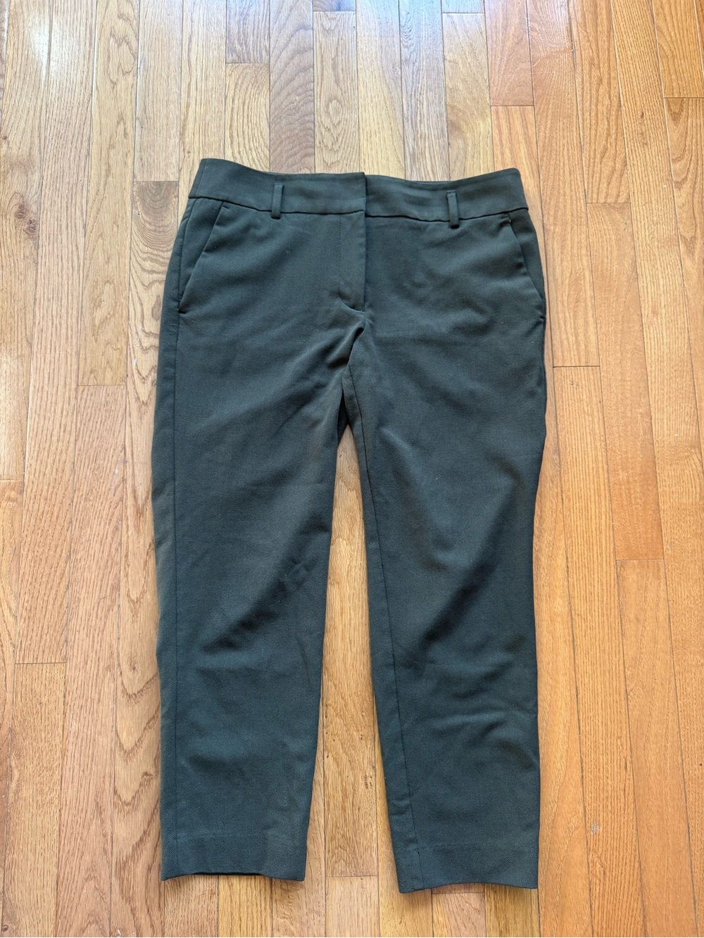 Loft petite cropped pant.